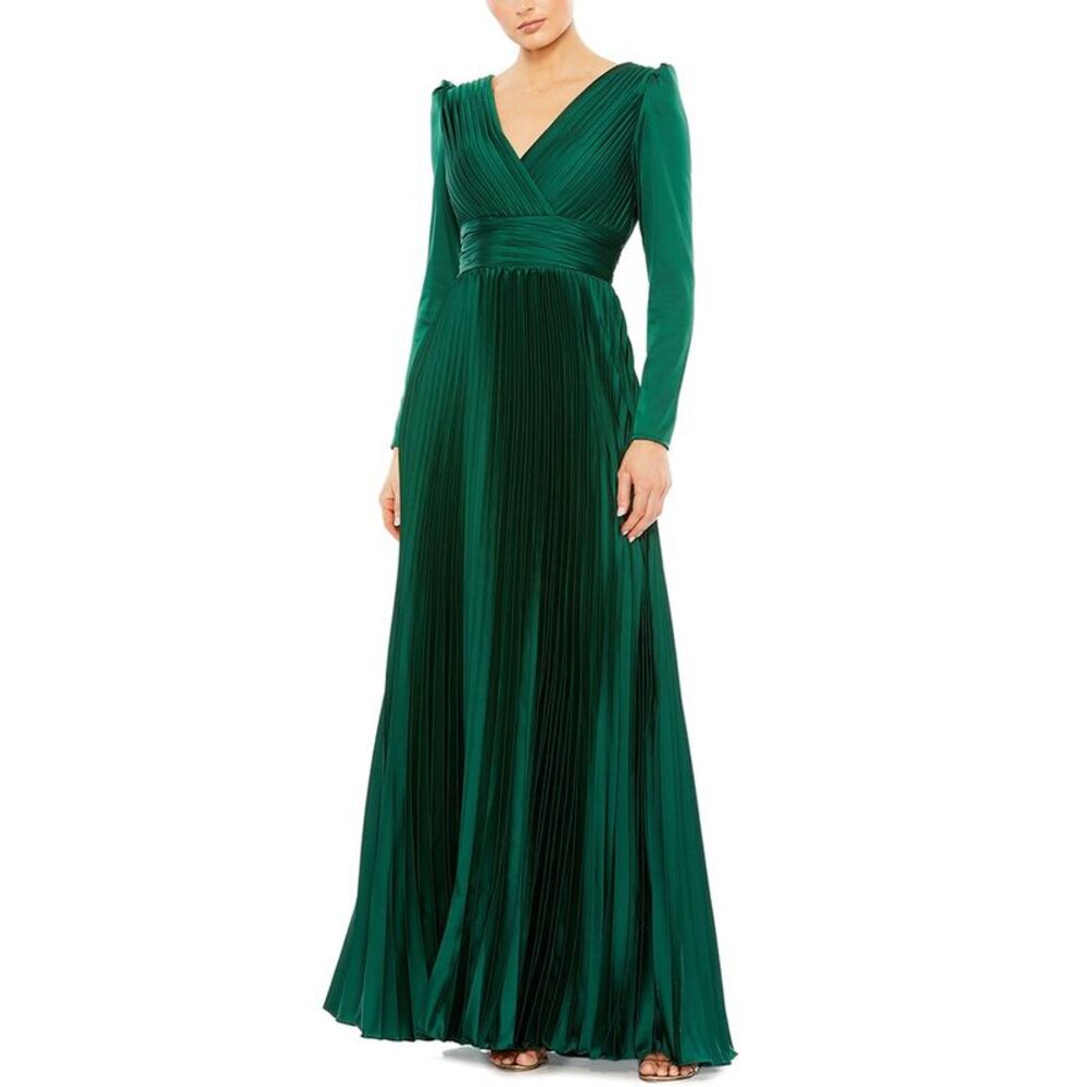 Mac Duggal Womens  Pleated Long Sleeve V-Neck Gown, Green